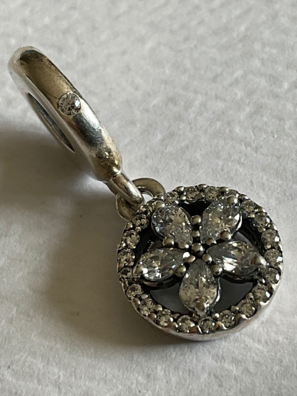 Pandora dangle flower charm with clear stones - Picture 2 of 5